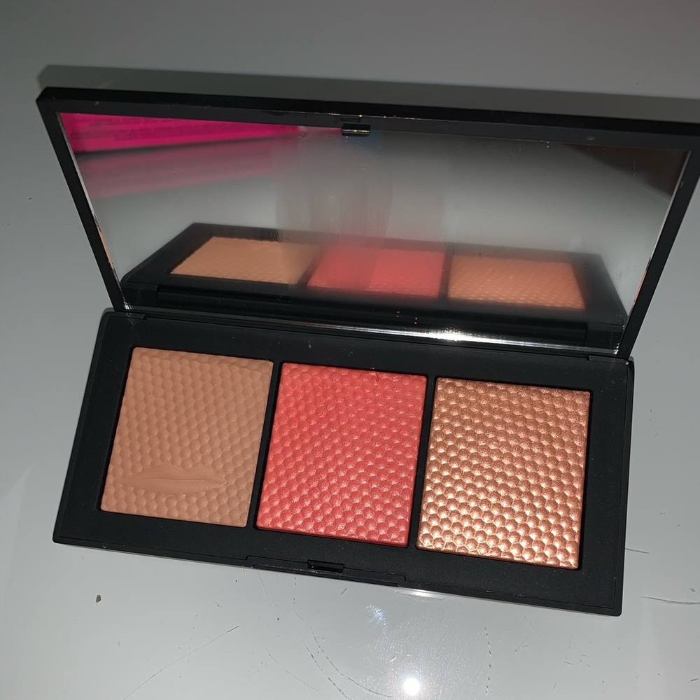 NARS man ray (the veil) check palette